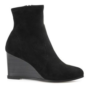 JOURNEE COLLECTION HEPBURN BOOTIE